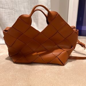 NWOT Cognac basket weave crossbody bag